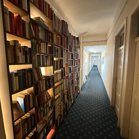 Stadthotel *